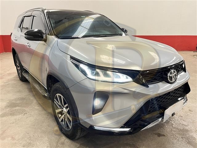 TOYOTA Hilux SW4 2.8 16V 4P SRX 4X4 TURBO DIESEL AUTOMÁTICO 2020